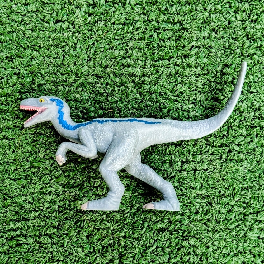 Jurassic World Fallen Kingdom Blue PVC 4" Raptor Decopac Cake Topper Figure EUC